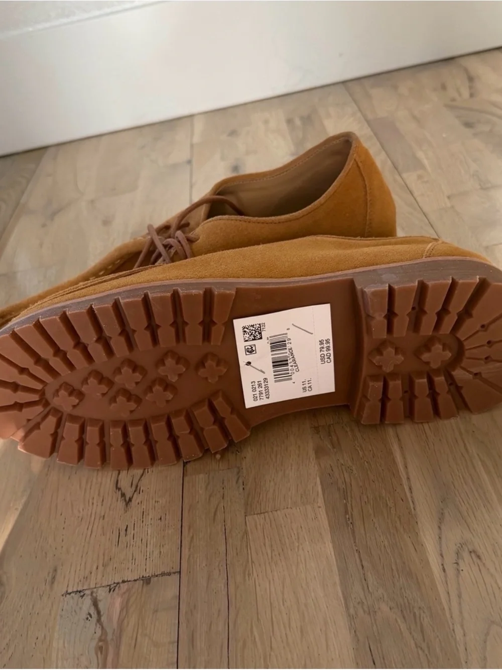 NWT American Eagle Outfitters Men’s Suede Chukka Boots in Camel Brown
